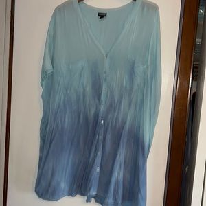 Size 6 rayon tunic from TORRID. Variegated blue colors